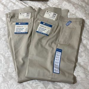 Brand New Hagar No Iron Khakis. 32 x 32. NWT. Straight fit. Color: Sand. 2 pair.